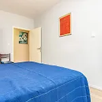 5 Bedroom Lovely In Appartamento Raslina