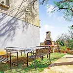 5 Bedroom Lovely In Appartamento *