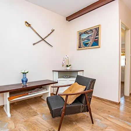 Amazing In With Kitchen Apartament *