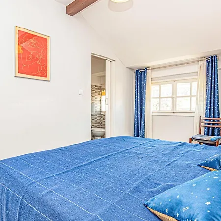 Apartament 5 Bedroom Lovely In *