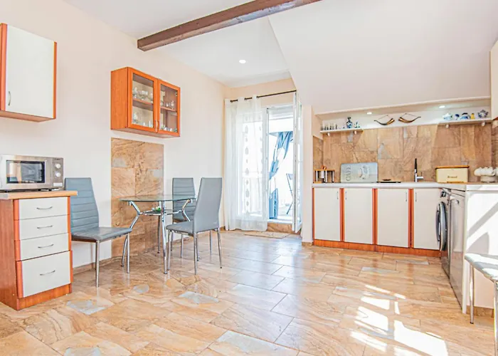 דירה 5 Bedroom Lovely In Raslina
