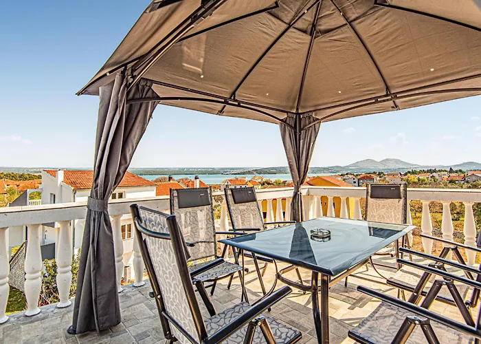 דירה 5 Bedroom Lovely In *